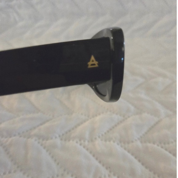 AIRE Ceres V2 Black Rectangular Sunglasses‎ Recycled Plastic 2122526 Smoke Lens main image 7
